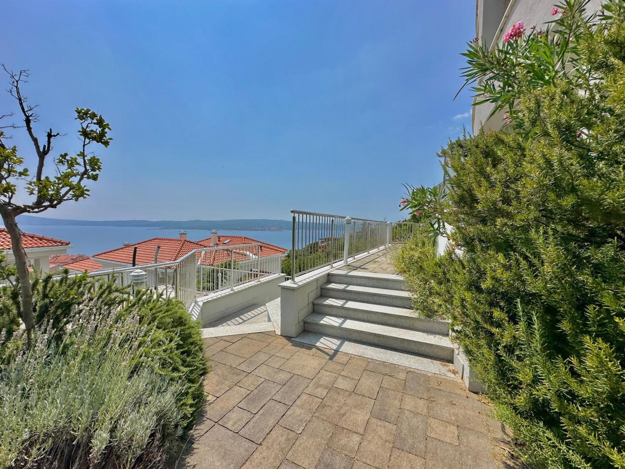 The View Apartment With Pool - Crikvenica Luaran gambar